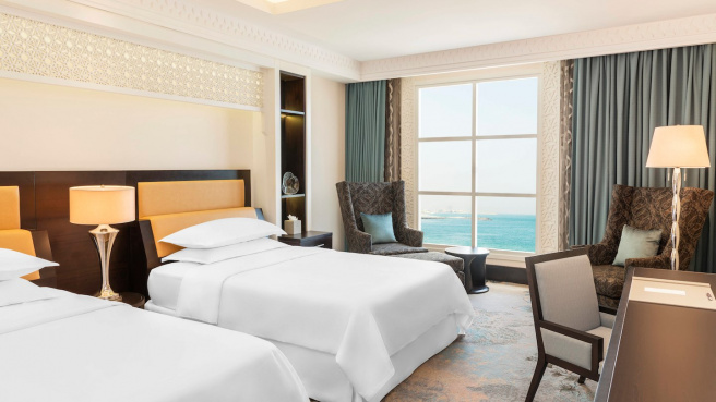 Ferien Dubai im Sheraton Sharjah Beach Resort & Spa 