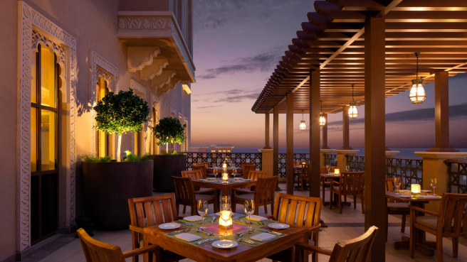 Dubai Ferien im Sheraton Sharjah Beach Resort & Spa 